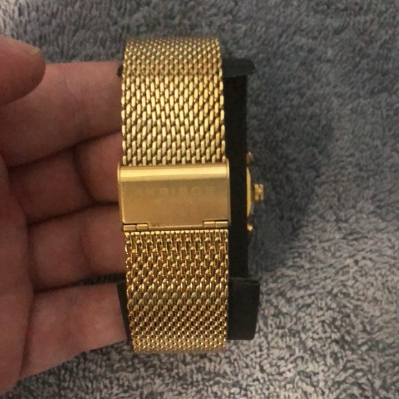 Watch - Picture 4 of 5